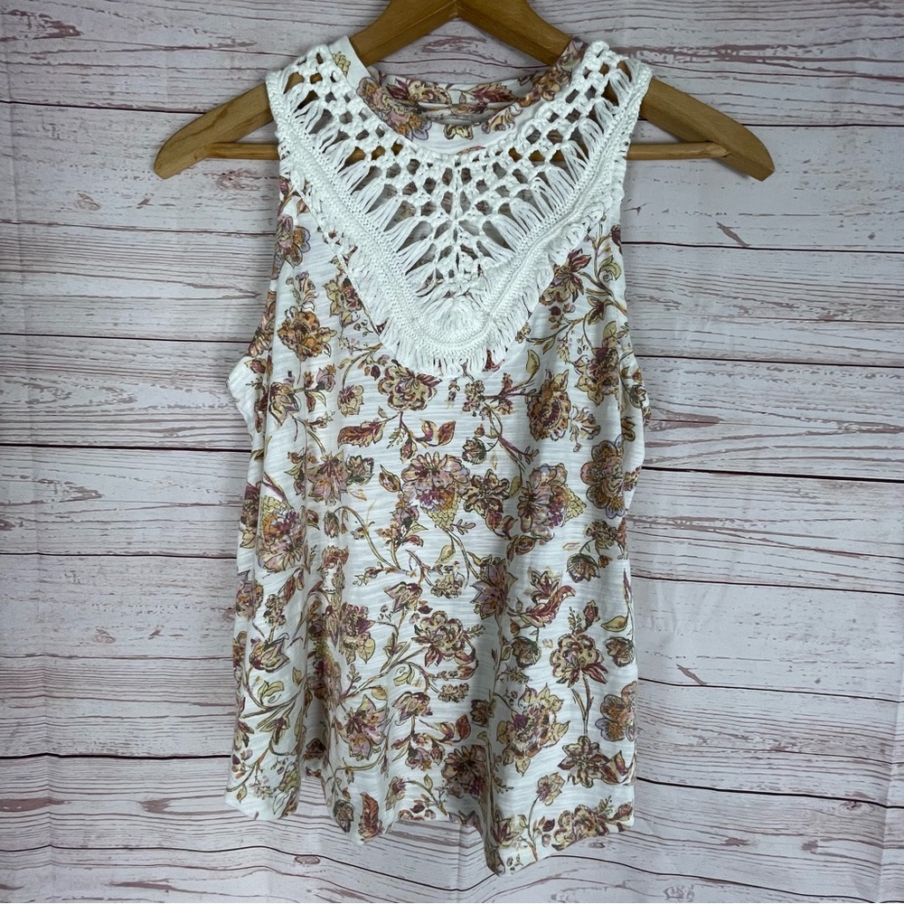 Maurices Sleeveless Crochet Tank Top Size M Floral Flowers Feminine Boho Cottage